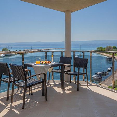 Ap 4+2 In One Of The Most Luxury Building In Omiš Szoba fotó