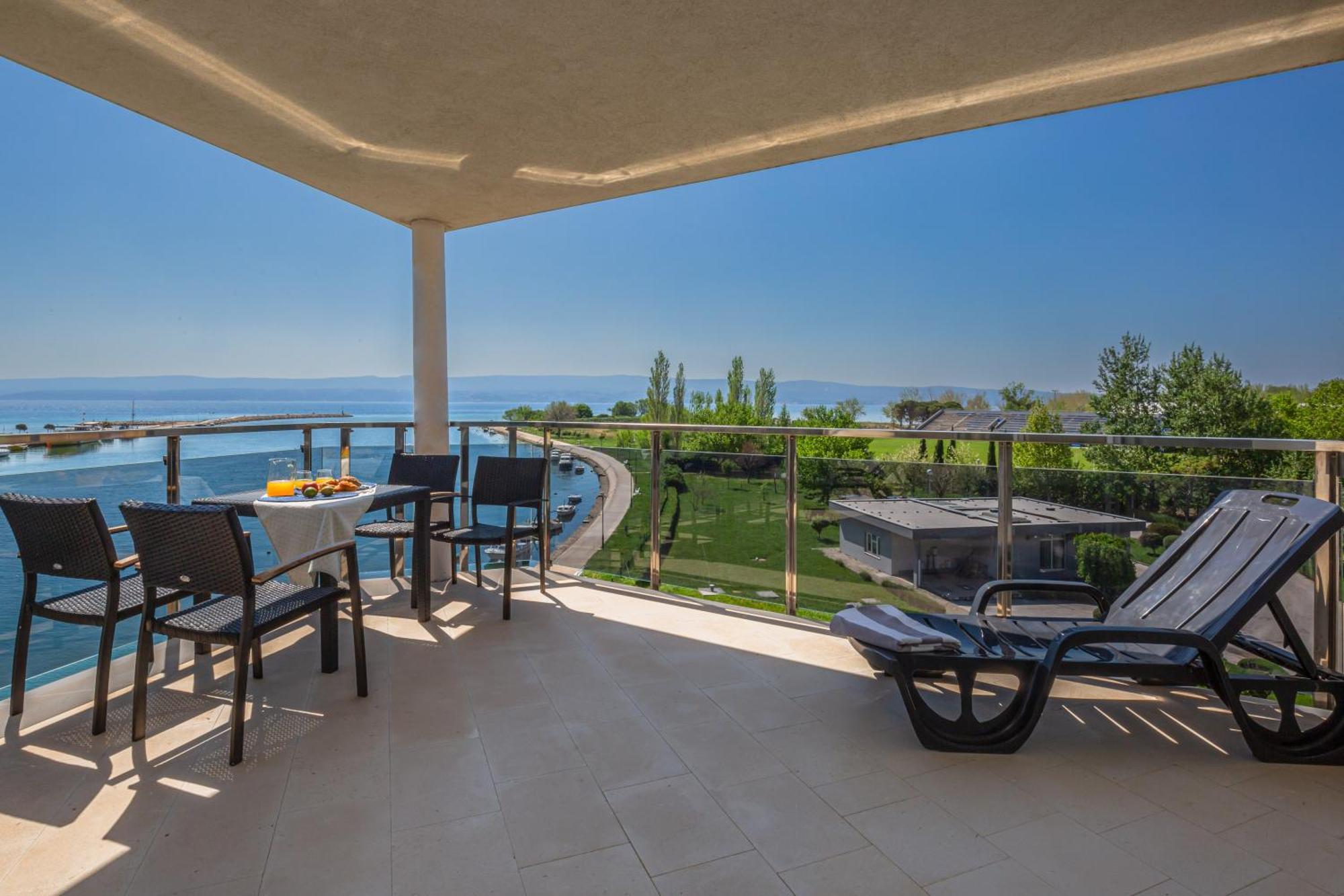 Ap 4+2 In One Of The Most Luxury Building In Omiš Szoba fotó