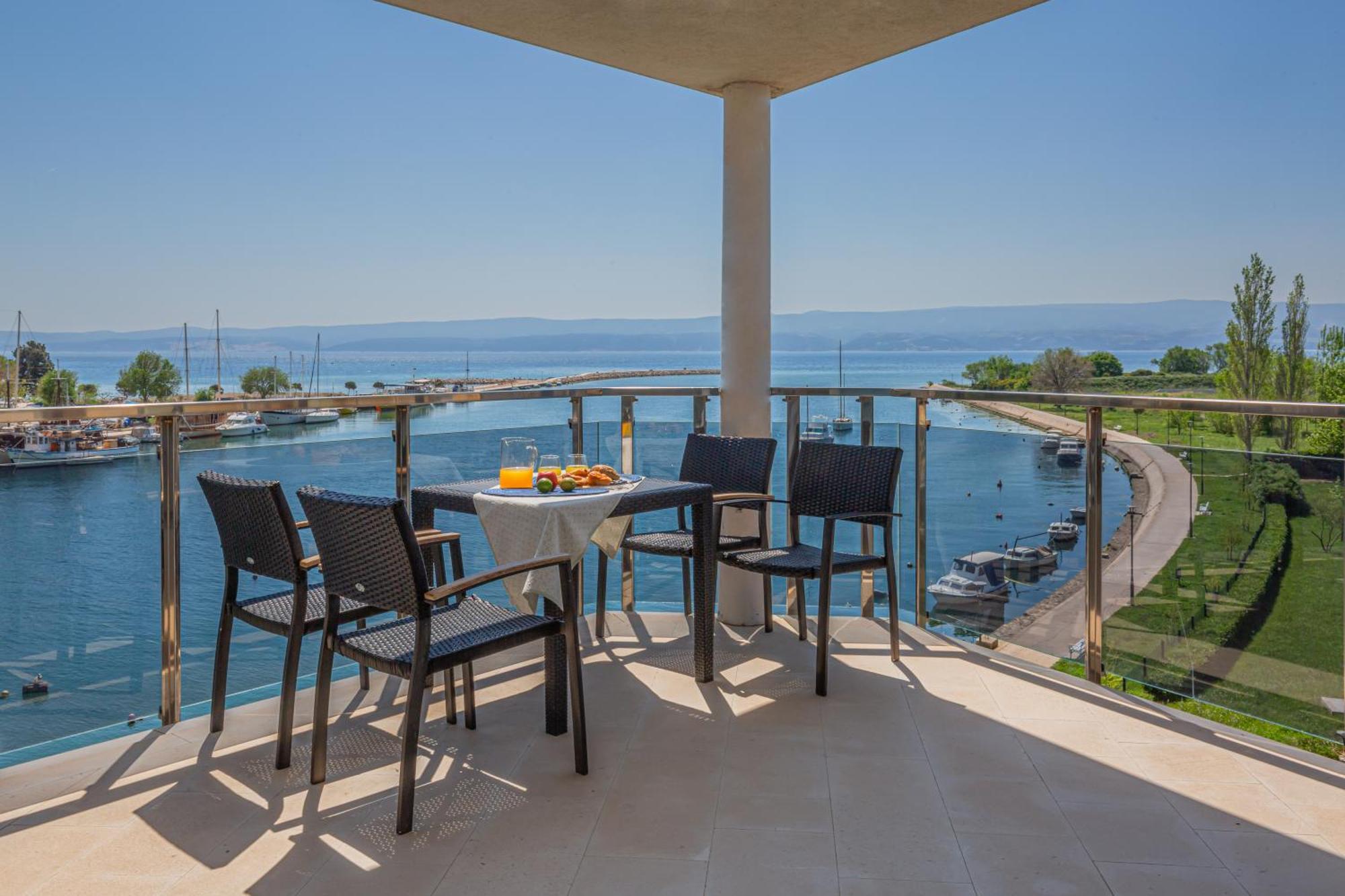 Ap 4+2 In One Of The Most Luxury Building In Omiš Szoba fotó